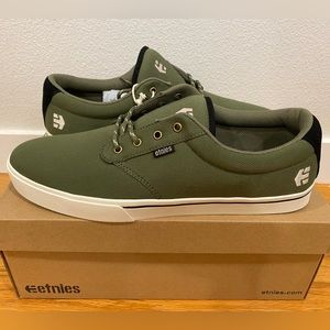 Etnies Jameson 2 Eco Sneakers in Army Green. Men’s Size 14. New in box!